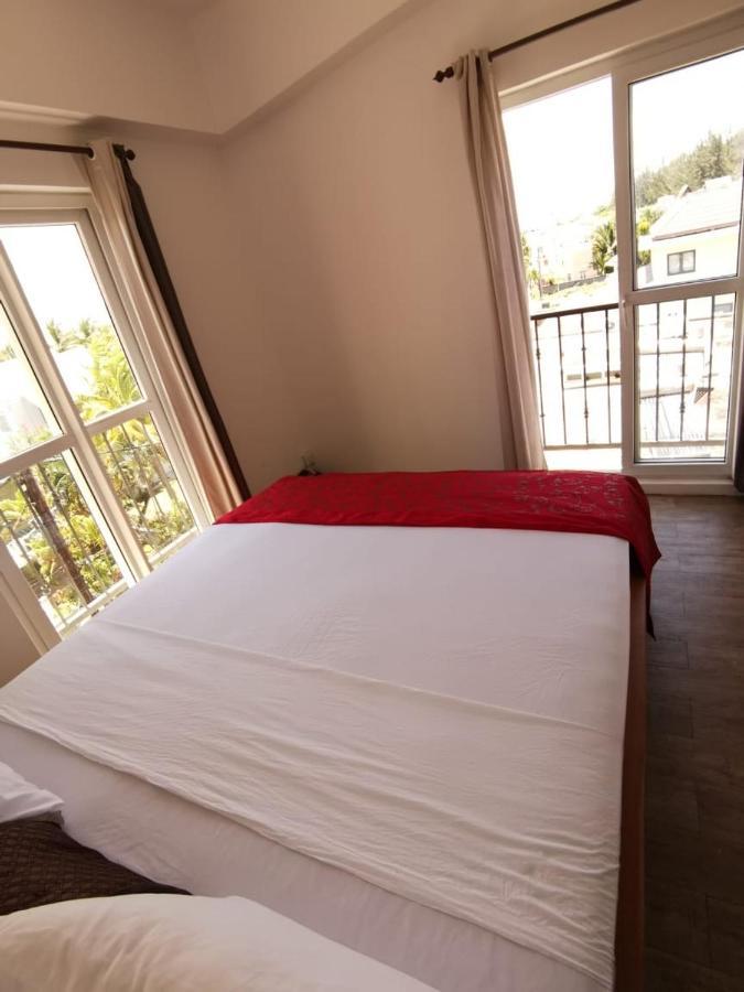 Rayon Vert Bleuphorie Beach Apartment Flic-en-Flacq Εξωτερικό φωτογραφία